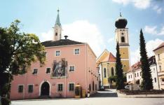 Hemau Rathaus and Church